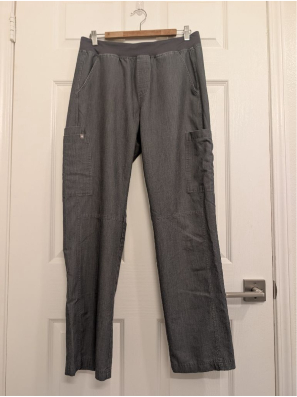 Men's FIGS Gray Technical Collection Straight Leg Scrub Pants M Graphite Grey